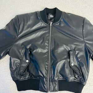 Don't miss this Coat🔥